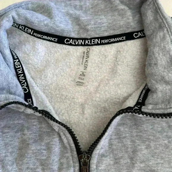 Calvin Klein - Picture 4 of 4